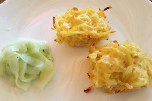 Kartoffelrösti-küchlein Rezepte-SilkesWelt.de Serviervorschlag zu Kartoffelrösti vegetarisch