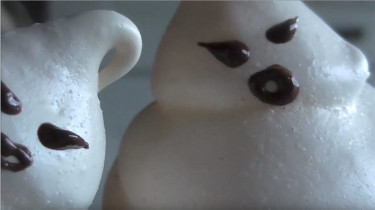 warm herzlich anders Rezepte-SilkesWelt.de Eiweiß Geister Halloween Rezept