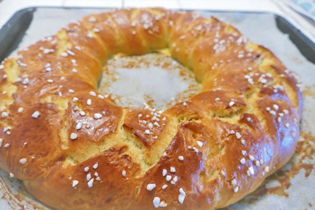 Buttriger Hefekranz oder Hefezopf – einfach selbst gebacken Rezepte-SilkesWelt.de