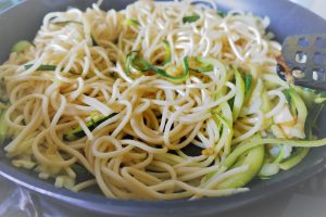 one pott spaghetti und zucchini Rezepte-SilkesWelt.de