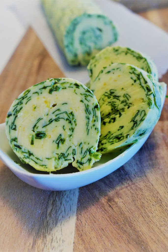 Rezept für Bärlauchbutter mit Zitronen-Swirrl zum selbermachen
