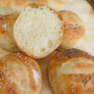 Einfache Brotchen Mit Nur 4 Zutaten Schnell Gemacht Und Lecker