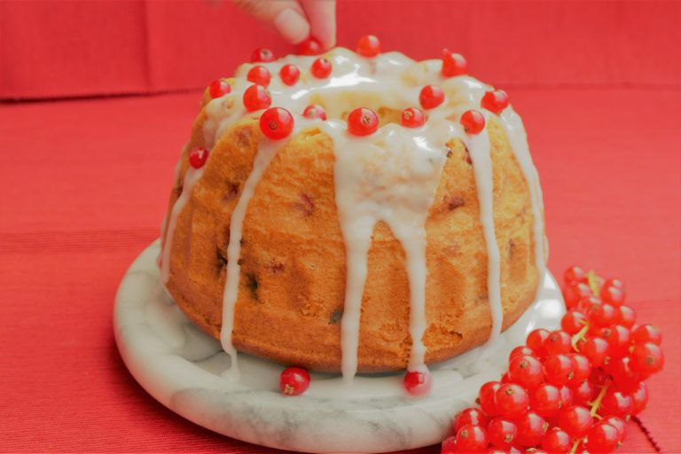 warm herzlich anders Rezepte-SilkesWelt.de Johannisbeerkuchen mit Zuckerguss Rezept