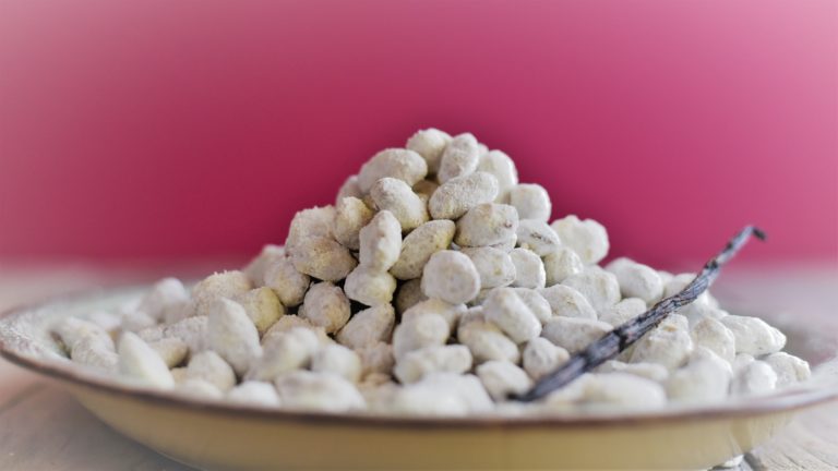 Brötchen backen Rezepte-SilkesWelt.de Weisse Schokomandeln Rezept selber machen