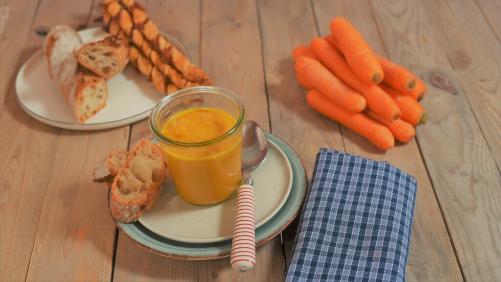 vegane Karotten-Ingwer Suppe