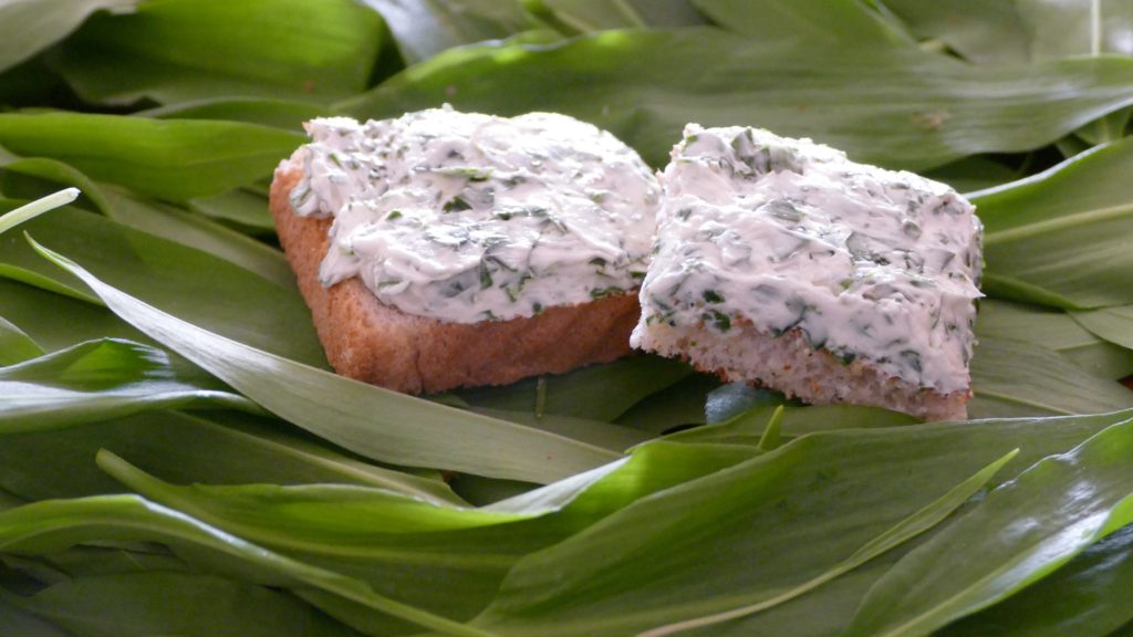 Geschlagene Bärlauchbutter das traumhafte Rezept