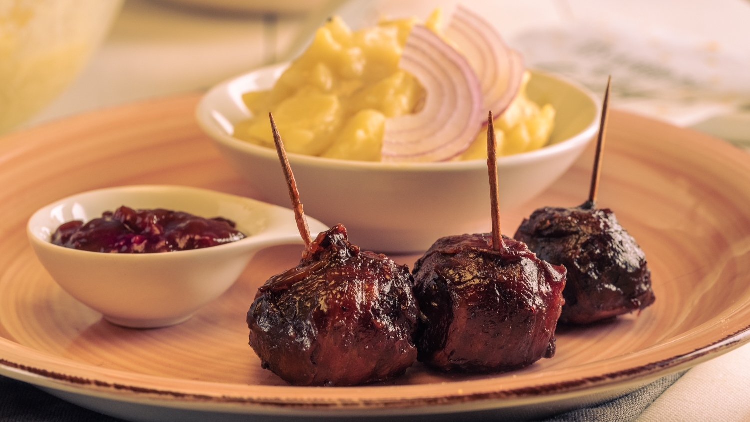 Hackfleischbällchen im Backofen - ganz einfach Rezepte-SilkesWelt.de Partyrezept