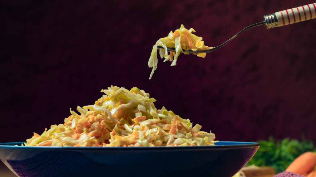 Coleslaw aus Weißkohl ohne Mayo und Zucker Rezepte-SilkesWelt.de