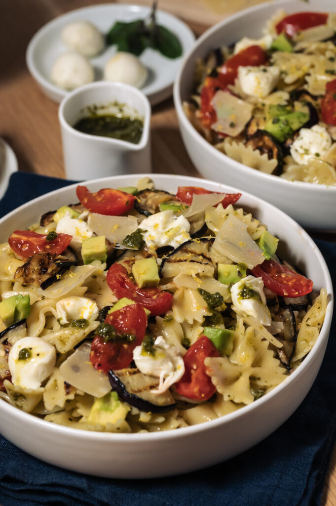 Italienischer Nudelsalat mit Pesto, gesunde Salate