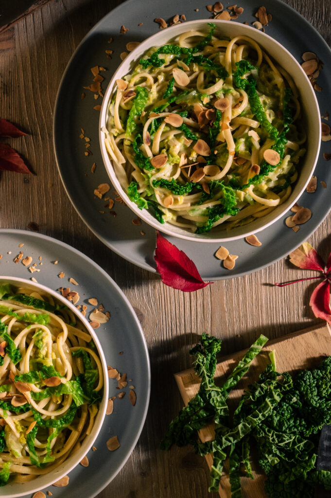 Einfache Gnocchi Wirsing Pfanne Rezepte-SilkesWelt.de Pasta-mit-Wirsing und Mandeln