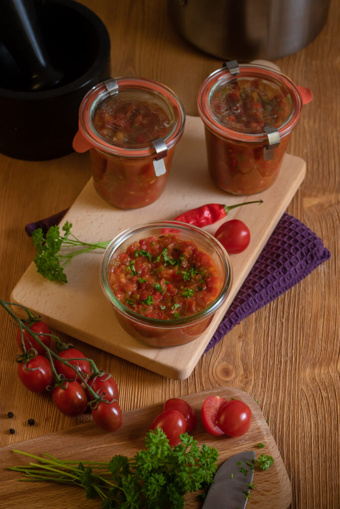 Tomaten-Paprika Salsa Dip