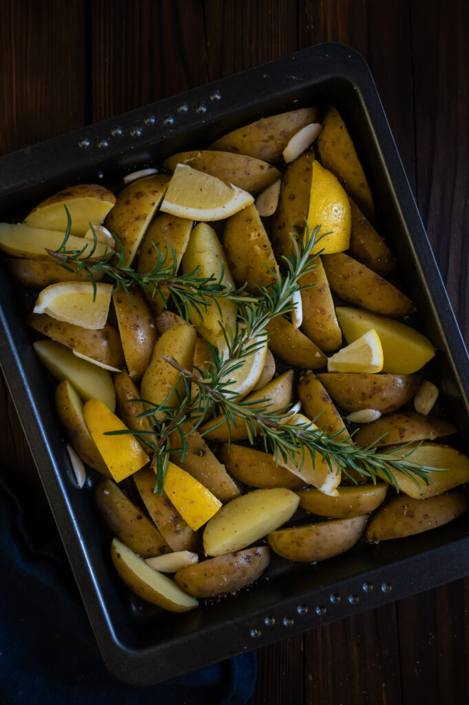 Knuspriges Backofengemüse Rezepte-SilkesWelt.de Ofenkartoffeln mit Zitrone und Rosmarin