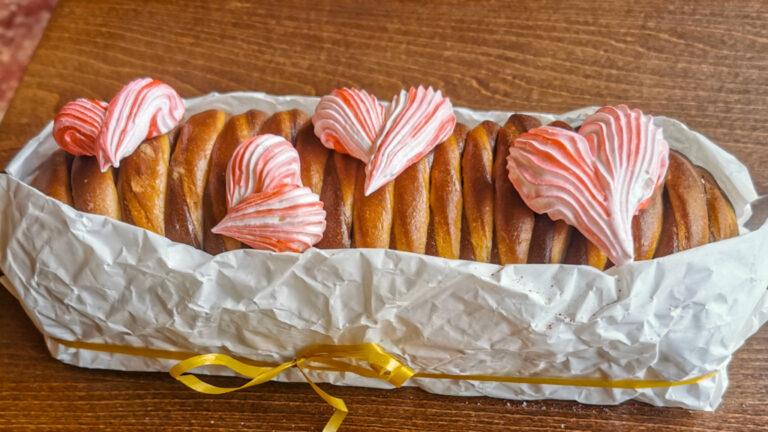 Hefezopf mit Nutella als Geburtstagsgeschenk