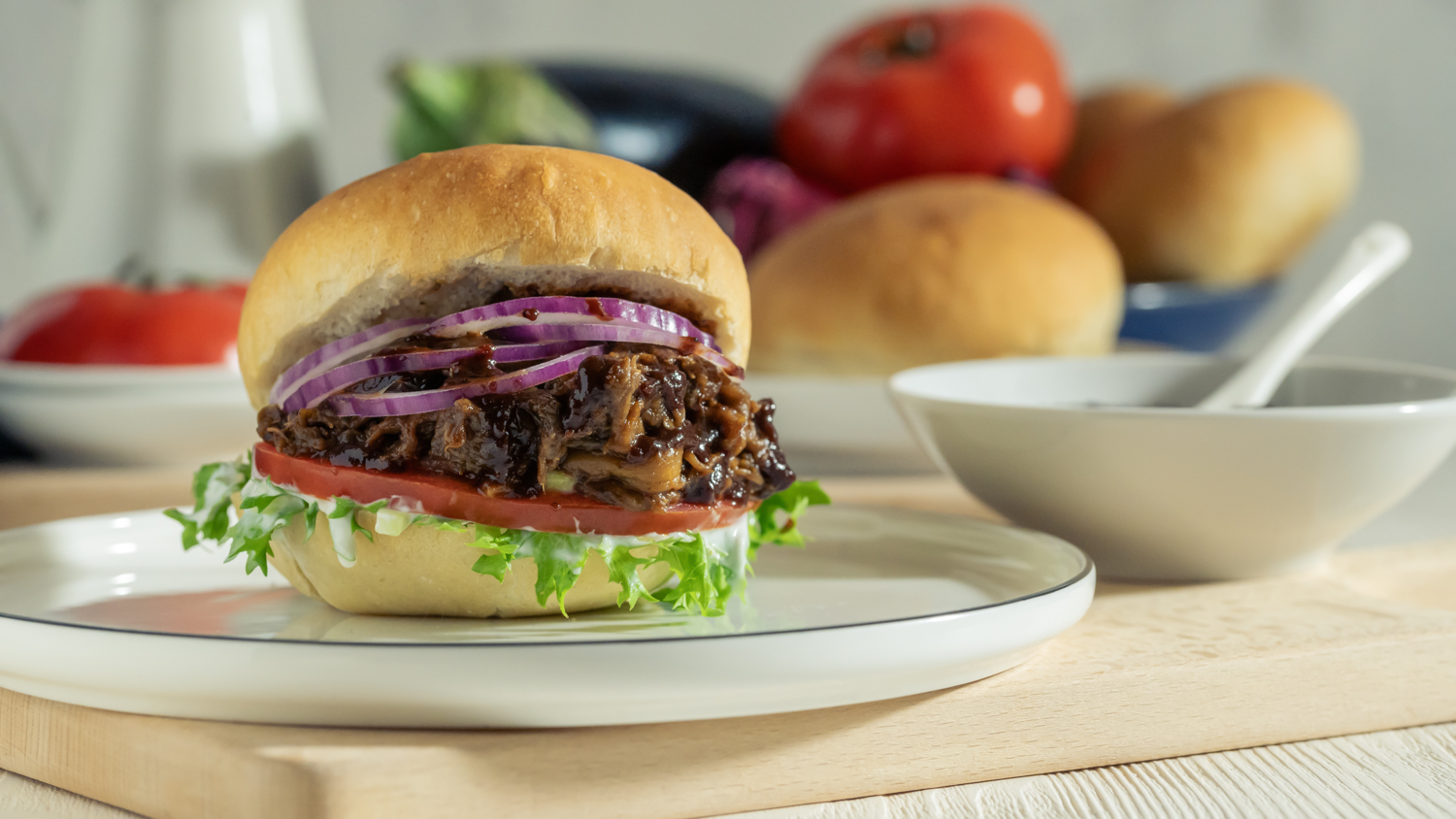Einfacher Burger mit Pulled Aubergine Rezepte-SilkesWelt.de Burger mit Pulled Aubergine Rezept