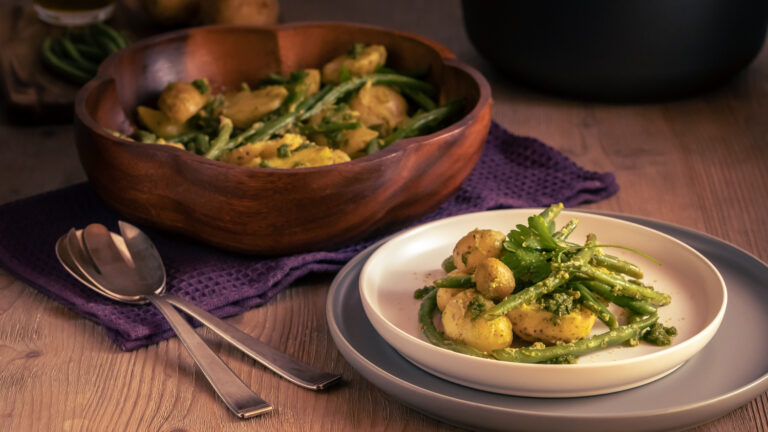 Kartoffelsalat mit grünen Bohnen und Pesto