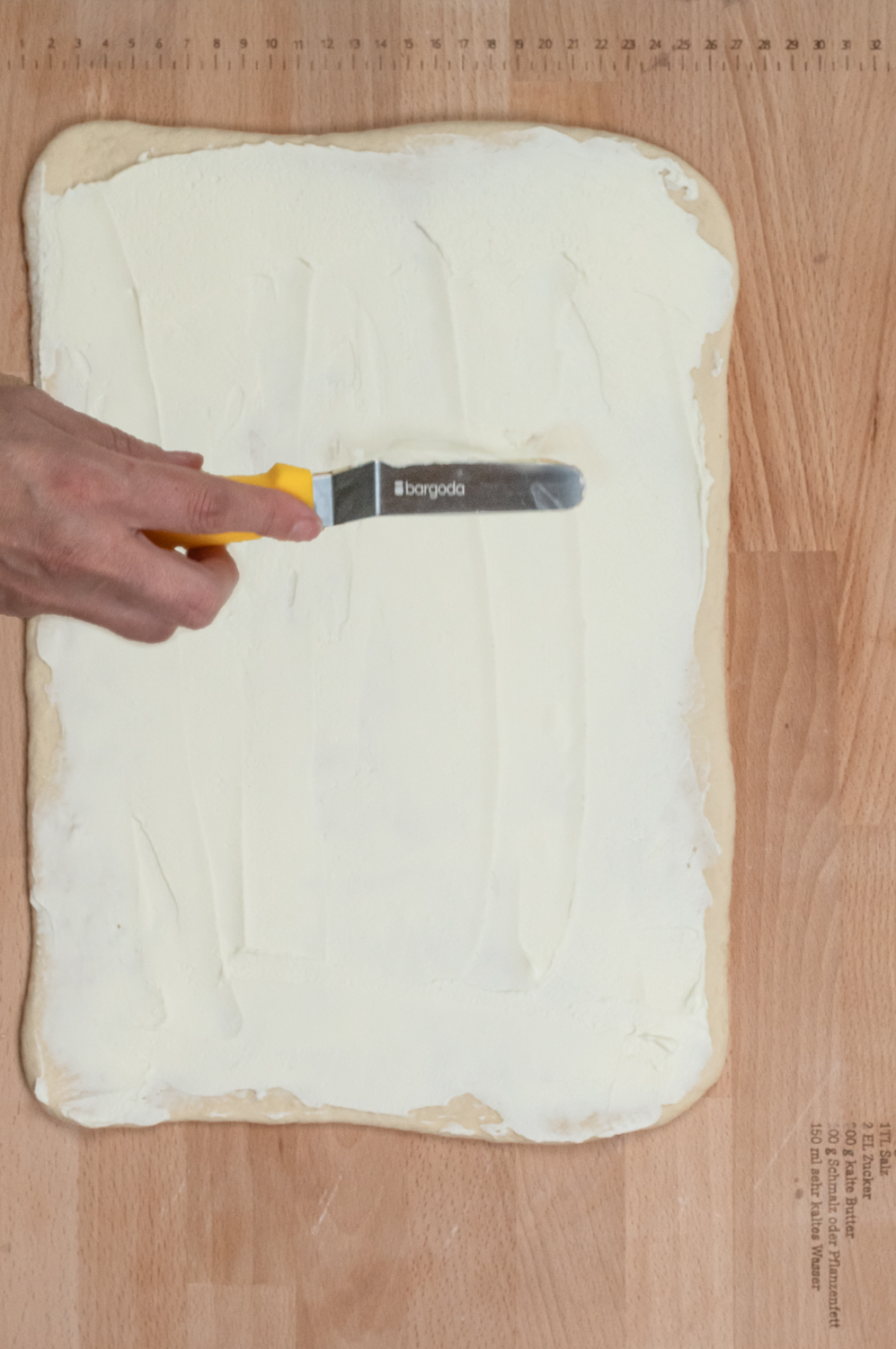 Dinkelzopf mit Zwiebeln und Speck Dinkelzopf mit Zwiebeln und Speck