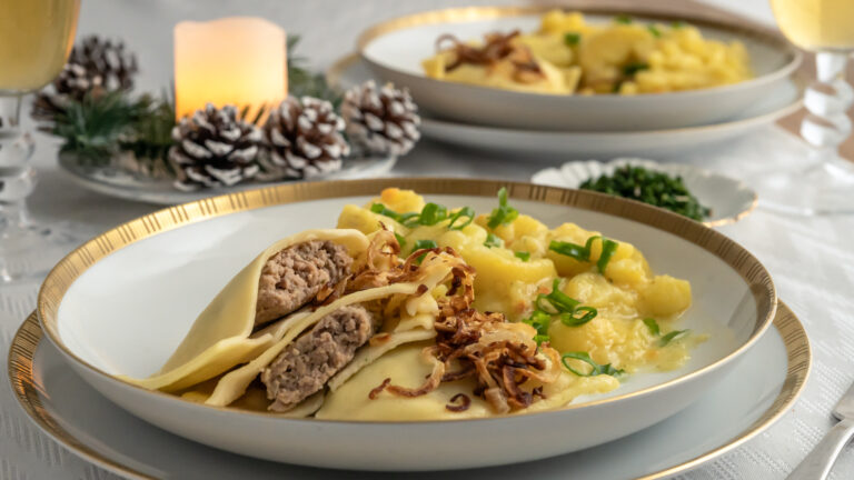 Rezept für Maultaschen mit Kartoffelsalat