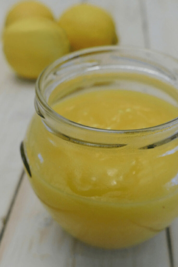 Cremiges Lemoncurd selber machen Rezepte-SilkesWelt.de Ich bereite gerne mein eigenes Lemoncurd zu. Entdecke mein Rezept.