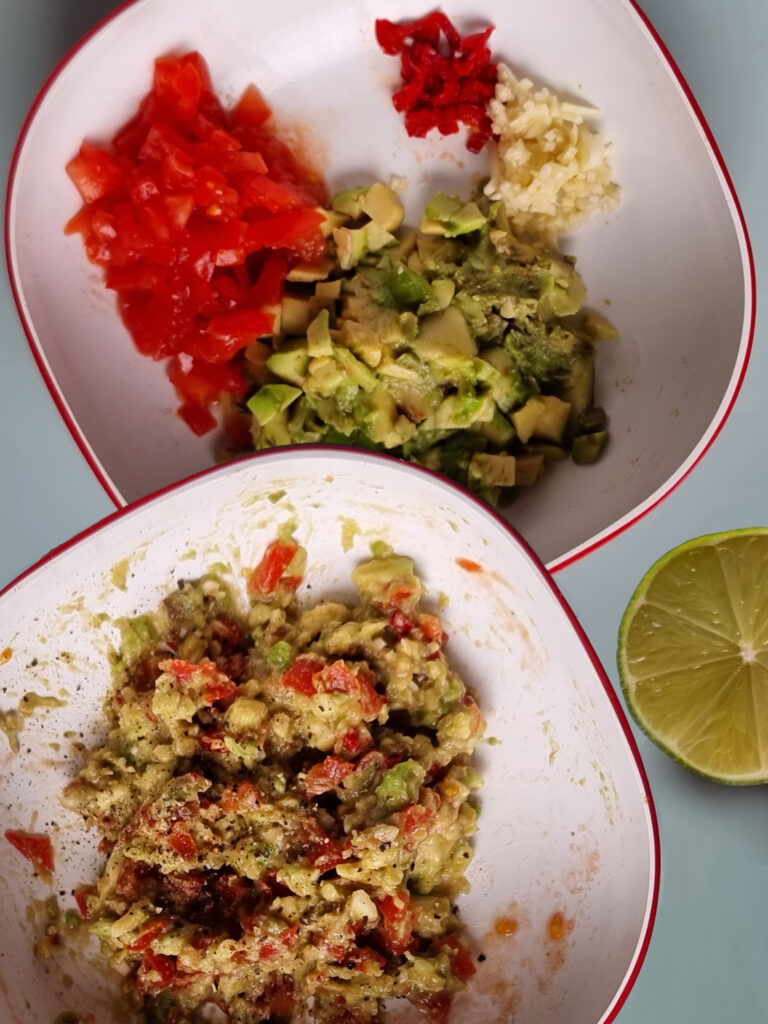 Guacamole mit Tomaten Rezepte-SilkesWelt.de Guacamole mit Tomaten Rezepte-SilkesWelt.de