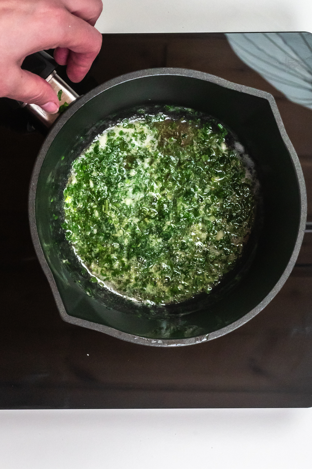 Kräuterbrötchen zum Snacken