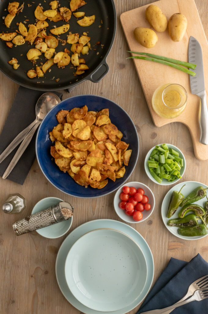 Zubereitung warmer Bratkartoffelsalat