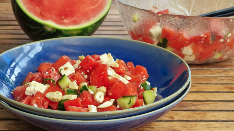 Rezept für Melonen-Feta Salat mit Gurke, vegan möglich