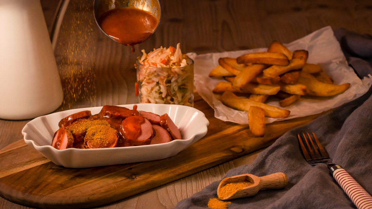 Currywurst Sauce ohne Zucker aus Paprika und feinen Gewürzen selbst machen.