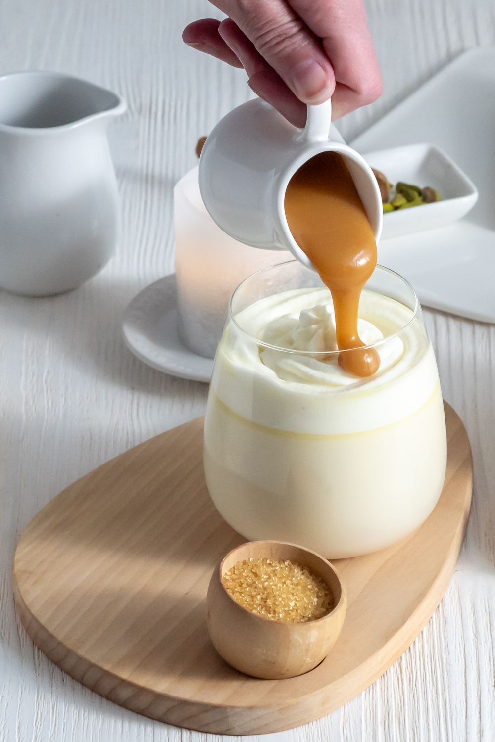 Sahnige Karamell-Sauce selbst machen Rezepte-SilkesWelt.de Eine Karamell-Sauce auf die schnelle selbst machen. Entdecke mein Rezept.