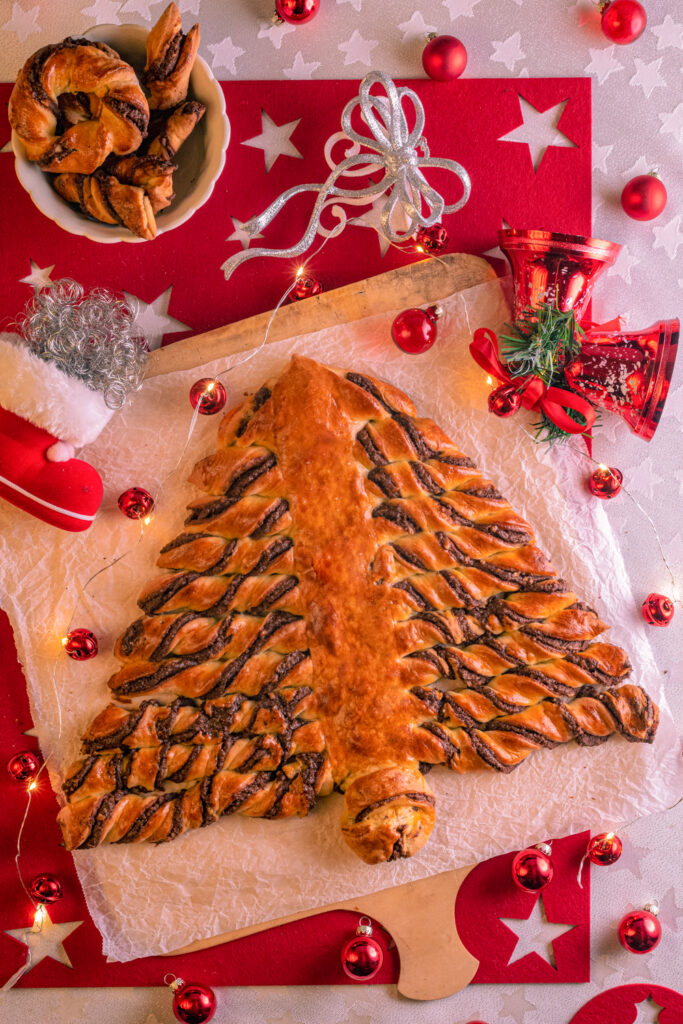 Rezept für Nutella Tannenbaum aus Hefeteig oder Blätterteig