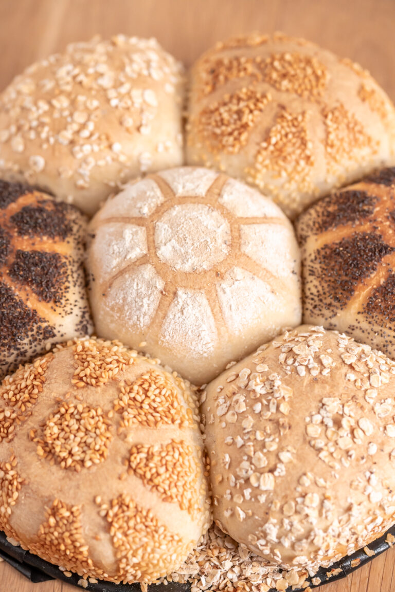 Einfach Frühstücksbrötchen selbst backen