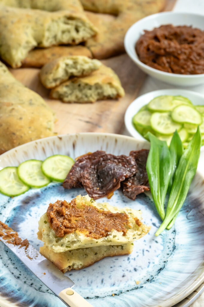 Bärlauch Fougasse selbt backen und auf unterschiedliche Art genießen.