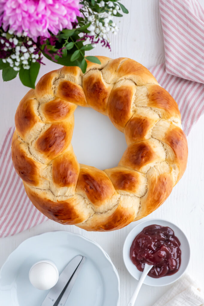 Dinkelzopf mit Kochstück Rezept
