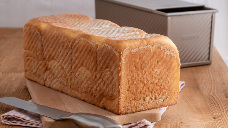 Einfaches Dinkel-Toastbrot herstellen. So gehts.