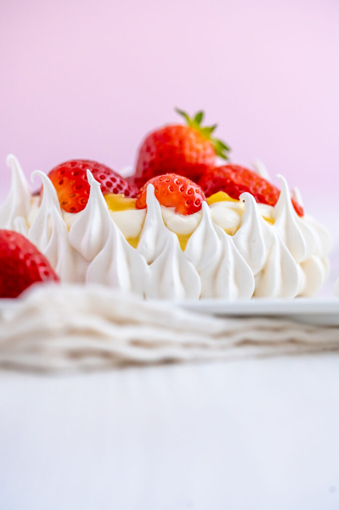 Rhabarber Baiser Kuchen-mit extra viel Baiser Rezepte-SilkesWelt.de
