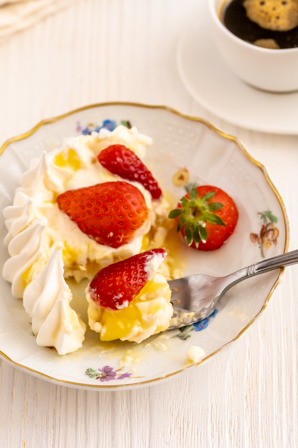 Einfaches Erdbeer-Baiser Dessert Rezept Einfaches Erdbeer-Baiser Dessert Rezept