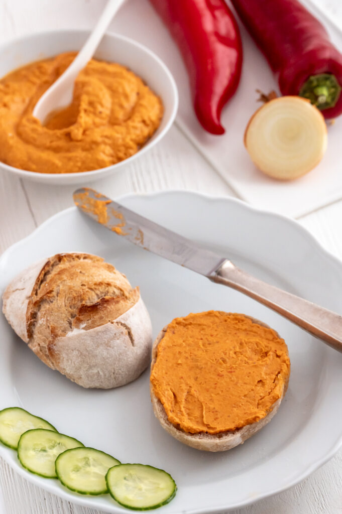 Rezept für einfachen Bohnenaufstrich mit Röstzwiebel Rezepte-SilkesWelt.de