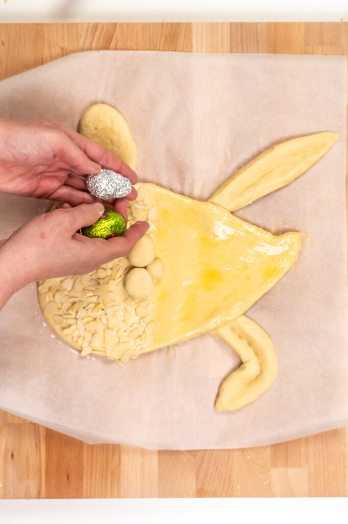 Osterhasen aus Hefeteig backen Rezepte-SilkesWelt.de