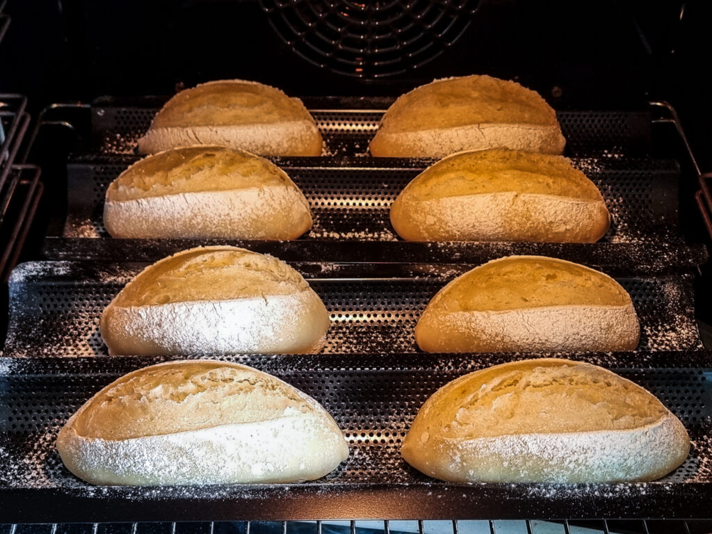 Einfache Brötchen mit Übernachtgare Rezepte-SilkesWelt.de