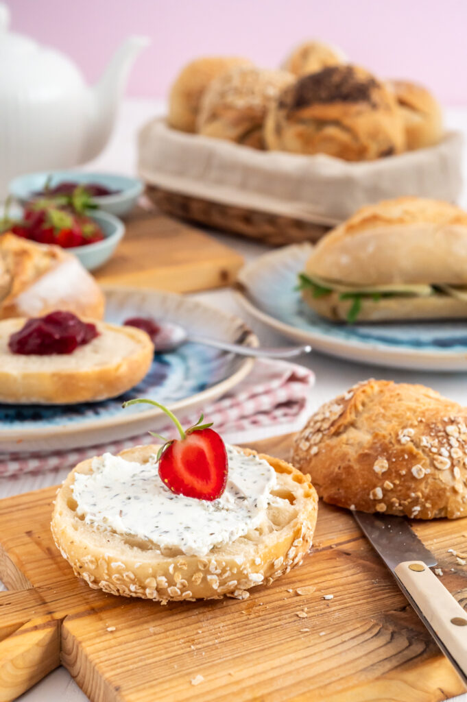 Einfache Brötchen mit Übernachtgare Rezepte-SilkesWelt.de