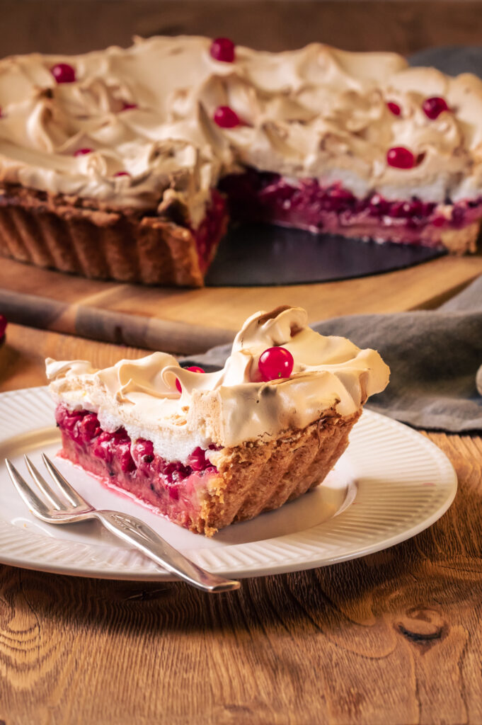 Johannisbeer-Baiser-Tarte Rezepte-SilkesWelt.de Einfache und unkomplizierte Johannisbeer-Baiser-Tarte. Entdecke mein Rezept.