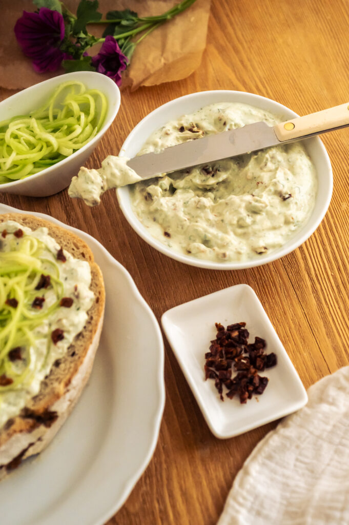 Kräuter-Ricotta Dip als Aufstrich Rezepte-SilkesWelt.de