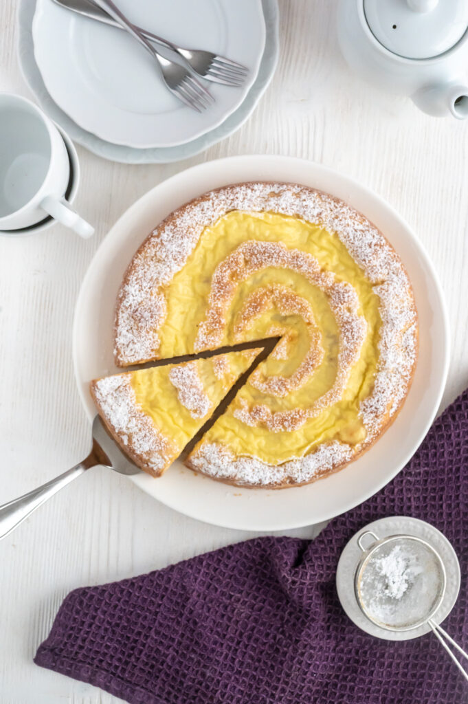 Das ist mein Apfel-Puddingkuchen aus der Springform. 