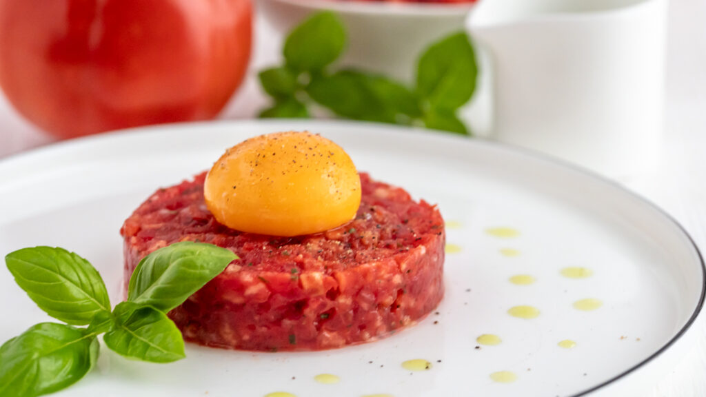 Frisches Tomaten-Tatar aus Tomaten-Concassée Rezepte-SilkesWelt.de