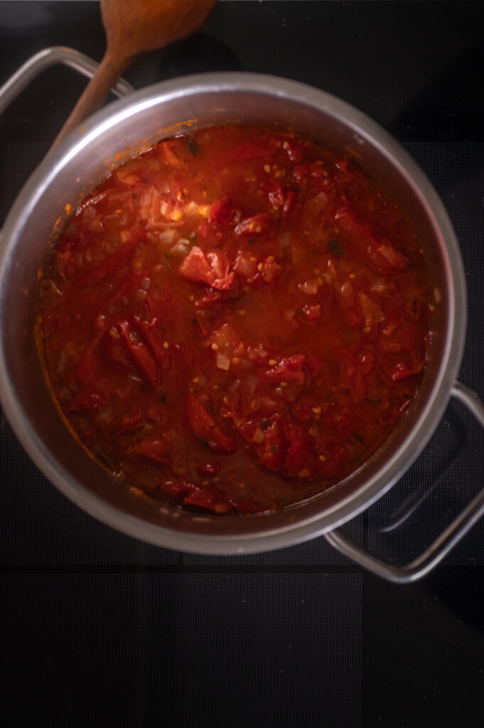 Tomatensauce Basisrezept nach dem Einkochen.