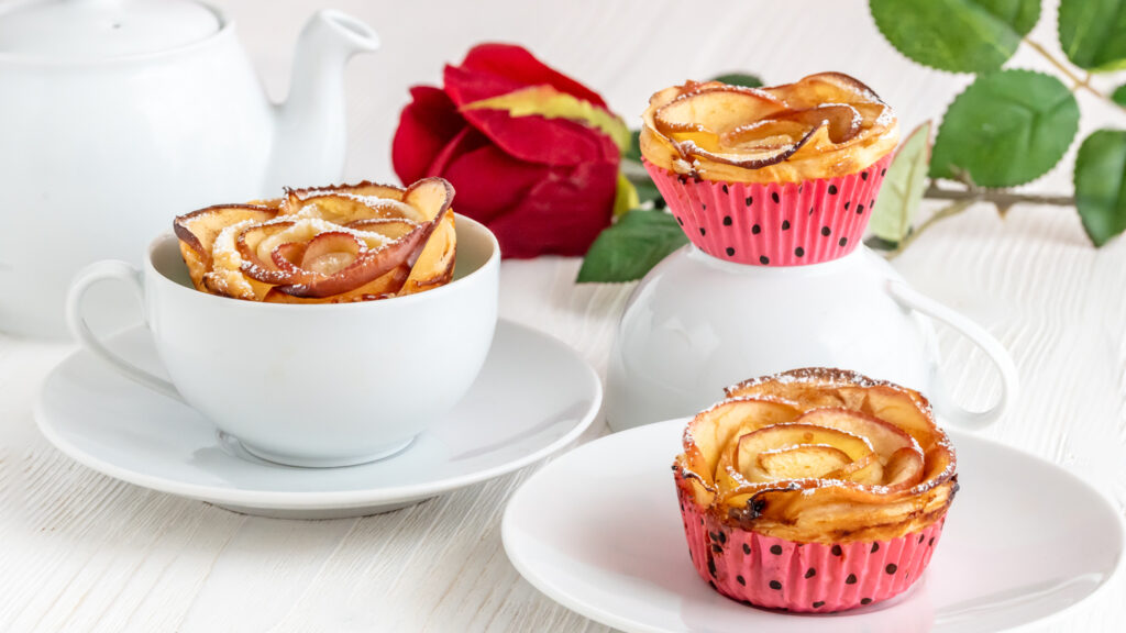 Apfelrosen im Blätterteig - in der Muffinform gebacken Rezepte-SilkesWelt.de