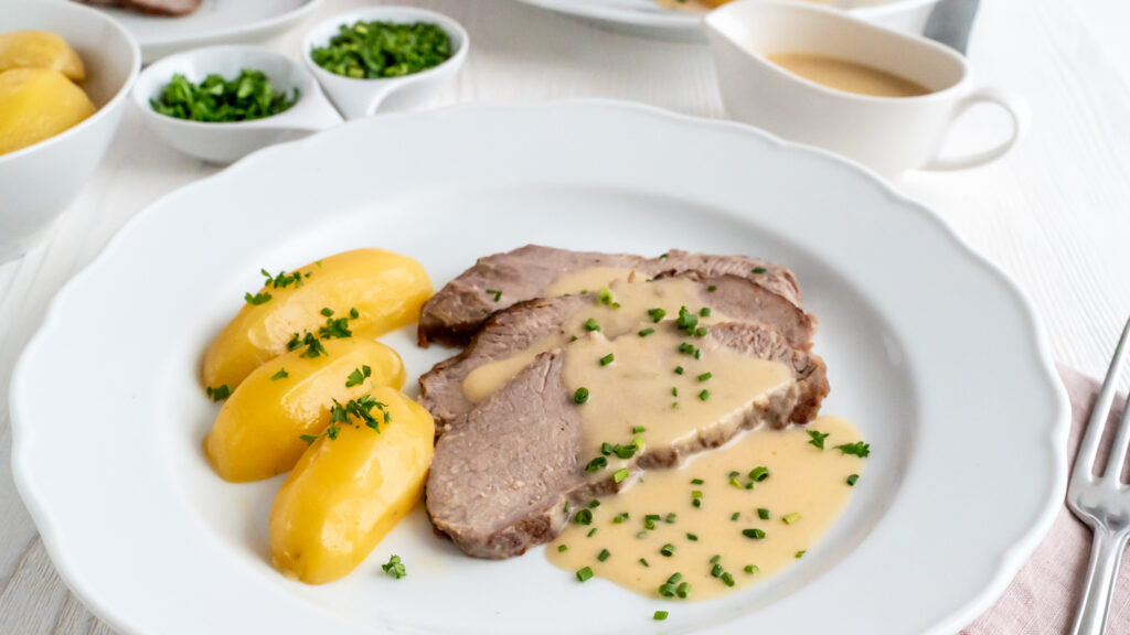 Gekochter Tafelspitz mit Meerrettichsoße Rezepte-SilkesWelt.de