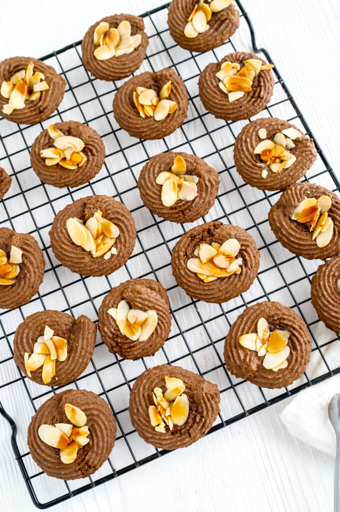 Schwarz-weiß-Gebäck nach Omas Art Rezepte-SilkesWelt.de Schwarz-weiß-Gebäck nach Omas Art Rezepte-SilkesWelt.de