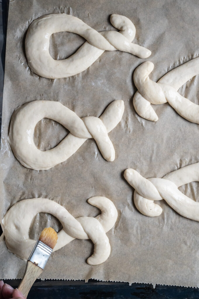 Rezept für herzhafte Osterhasen aus Pizzateig Rezepte-SilkesWelt.de Rezept für herzhafte Osterhasen aus Pizzateig Rezepte-SilkesWelt.de