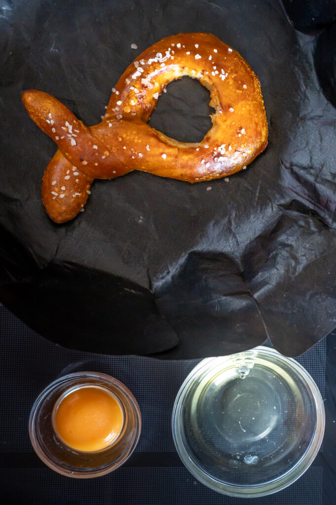 Rezept für herzhafte Osterhasen aus Pizzateig Rezepte-SilkesWelt.de Rezept für herzhafte Osterhasen aus Pizzateig Rezepte-SilkesWelt.de