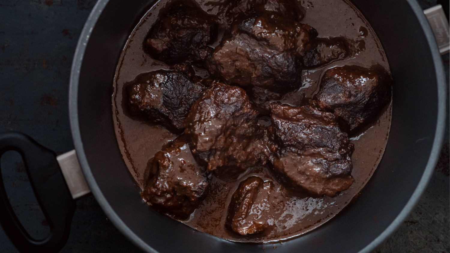 Geschmorte Ochsenbäckchen im Backofen Rezepte-SilkesWelt.de Geschmorte Ochsenbäckchen im Backofen Rezepte-SilkesWelt.de